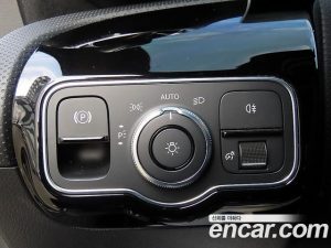 Mercedes-Benz A-Class A250 4MATIC SEDAN 2020 года из Южной Кореи