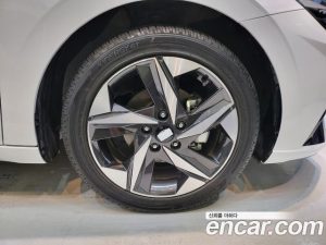 Hyundai AVANTE 1.6 2021 года из Южной Кореи