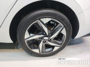 Hyundai AVANTE 1.6 2021 года из Южной Кореи