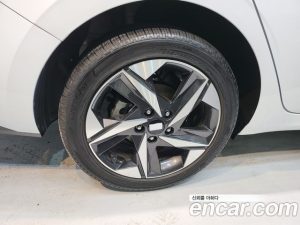 Hyundai AVANTE 1.6 2021 года из Южной Кореи
