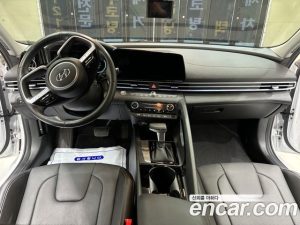 Hyundai AVANTE 1.6 2021 года из Южной Кореи