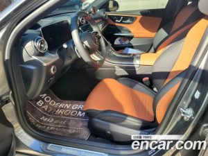 Mercedes-Benz C-Class C300 4MATIC AMG Line 2023 года из Южной Кореи