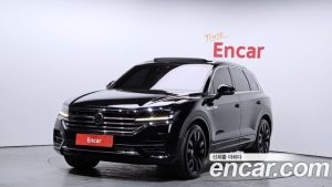 Volkswagen Touareg 3.0 TDI R-Line 2020 года из Южной Кореи