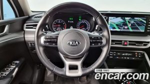 Kia K5 2.0 2021 года из Южной Кореи