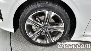 Kia K5 2.0 2021 года из Южной Кореи