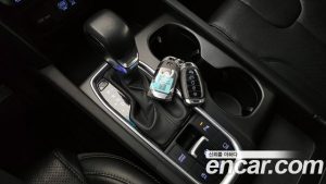 Hyundai Santafe Дизель 2.2 2WD 2020 года из Южной Кореи