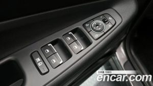 Hyundai Santafe Дизель 2.2 2WD 2020 года из Южной Кореи