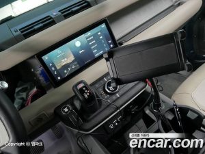 Land Rover Defender 110 D240 S 2020 года из Южной Кореи