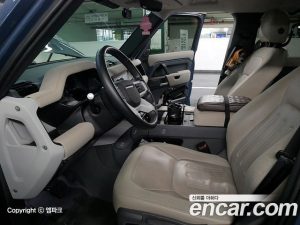 Land Rover Defender 110 D240 S 2020 года из Южной Кореи