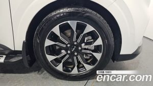Kia Carnival 9-Seater Prestige 2022 года из Южной Кореи