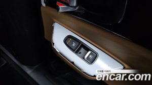 Kia Carnival 9-Seater Prestige 2022 года из Южной Кореи