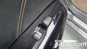 Kia K5 Signature 2023 года из Южной Кореи