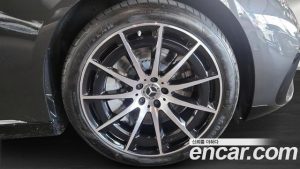 Mercedes-Benz EQS EQS450 4MATIC 2023 года из Южной Кореи