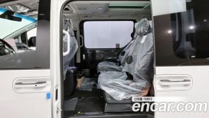 Hyundai Staria 4WD Lounge 9-Seater 2023 года из Южной Кореи