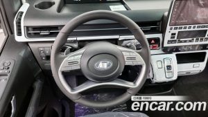 Hyundai Staria 4WD Lounge 9-Seater 2023 года из Южной Кореи