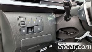 Hyundai Staria 4WD Lounge 9-Seater 2023 года из Южной Кореи