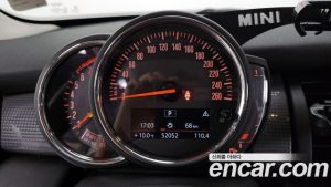 Mini Cooper DEFAULT 2020 года из Южной Кореи