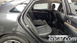 Kia K5 Signature 2020 года из Южной Кореи