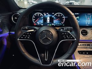 Mercedes-Benz E-Class E350 4MATIC Exclusive 2023 года из Южной Кореи