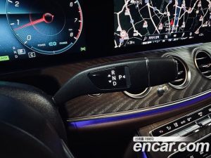 Mercedes-Benz E-Class E350 4MATIC Exclusive 2023 года из Южной Кореи