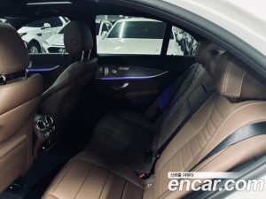Mercedes-Benz E-Class E350 4MATIC Exclusive 2023 года из Южной Кореи