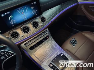 Mercedes-Benz E-Class E350 4MATIC Exclusive 2023 года из Южной Кореи