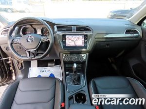 Volkswagen Tiguan 2.0 TDI Prestige 2020 года из Южной Кореи