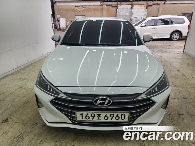 Hyundai AVANTE 1.6 2020 года из Кореи