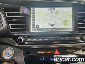 Hyundai AVANTE 1.6 2020 года из Южной Кореи