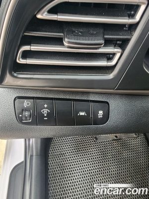 Hyundai AVANTE 1.6 2020 года из Южной Кореи