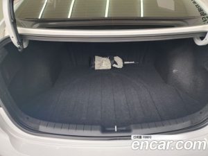 Hyundai AVANTE 1.6 2020 года из Южной Кореи