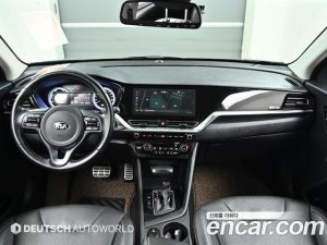 Kia Niro 1.6 HEV 2020 года из Южной Кореи
