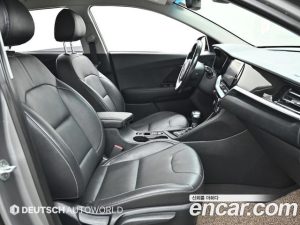 Kia Niro 1.6 HEV 2020 года из Южной Кореи