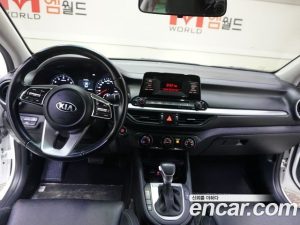 Kia K3 Standard 2021 года из Южной Кореи