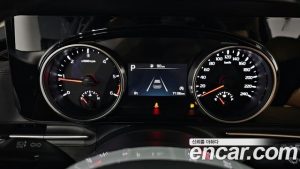 Kia Carnival 9-Seater Prestige 2023 года из Южной Кореи