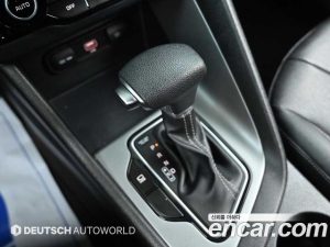 Kia Niro 1.6 HEV 2020 года из Южной Кореи