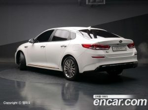 Kia K5 2.0 2020 года из Южной Кореи