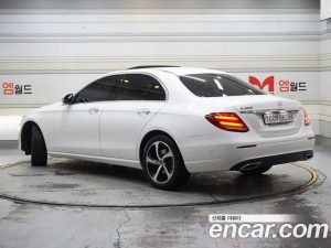 Mercedes-Benz E-Class E250 Avantgarde 2020 года из Южной Кореи