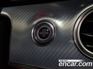 Mercedes-Benz E-Class E250 Avantgarde 2020 года из Южной Кореи