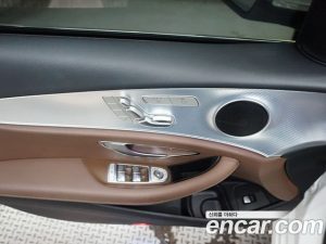 Mercedes-Benz E-Class E250 Avantgarde 2020 года из Южной Кореи