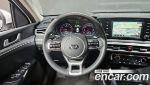Kia K5 2.0 2021 года из Южной Кореи
