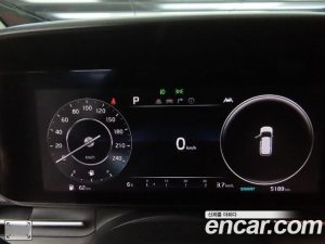 Kia Carnival Бензин 9-Seater Signature 2023 года из Южной Кореи