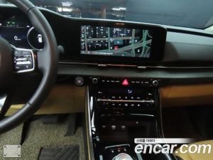 Kia Carnival Бензин 9-Seater Signature 2023 года из Южной Кореи
