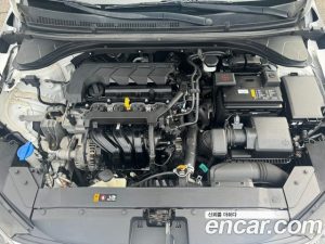 Hyundai AVANTE 1.6 2020 года из Южной Кореи