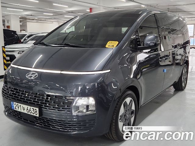 Hyundai Staria Tourer 9-Seater 2022 года из Кореи