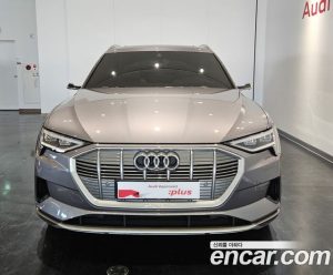 Audi e-tron 55 4WD 2023 года из Южной Кореи