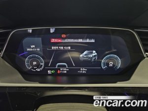 Audi e-tron 55 4WD 2023 года из Южной Кореи