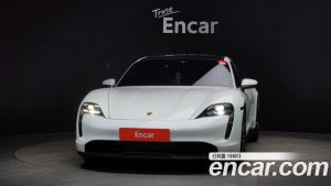 Porsche Taycan 4S 2021 года из Южной Кореи