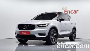 Volvo XC40 B4 R-디자인 2021 года из Южной Кореи