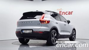 Volvo XC40 B4 R-디자인 2021 года из Южной Кореи